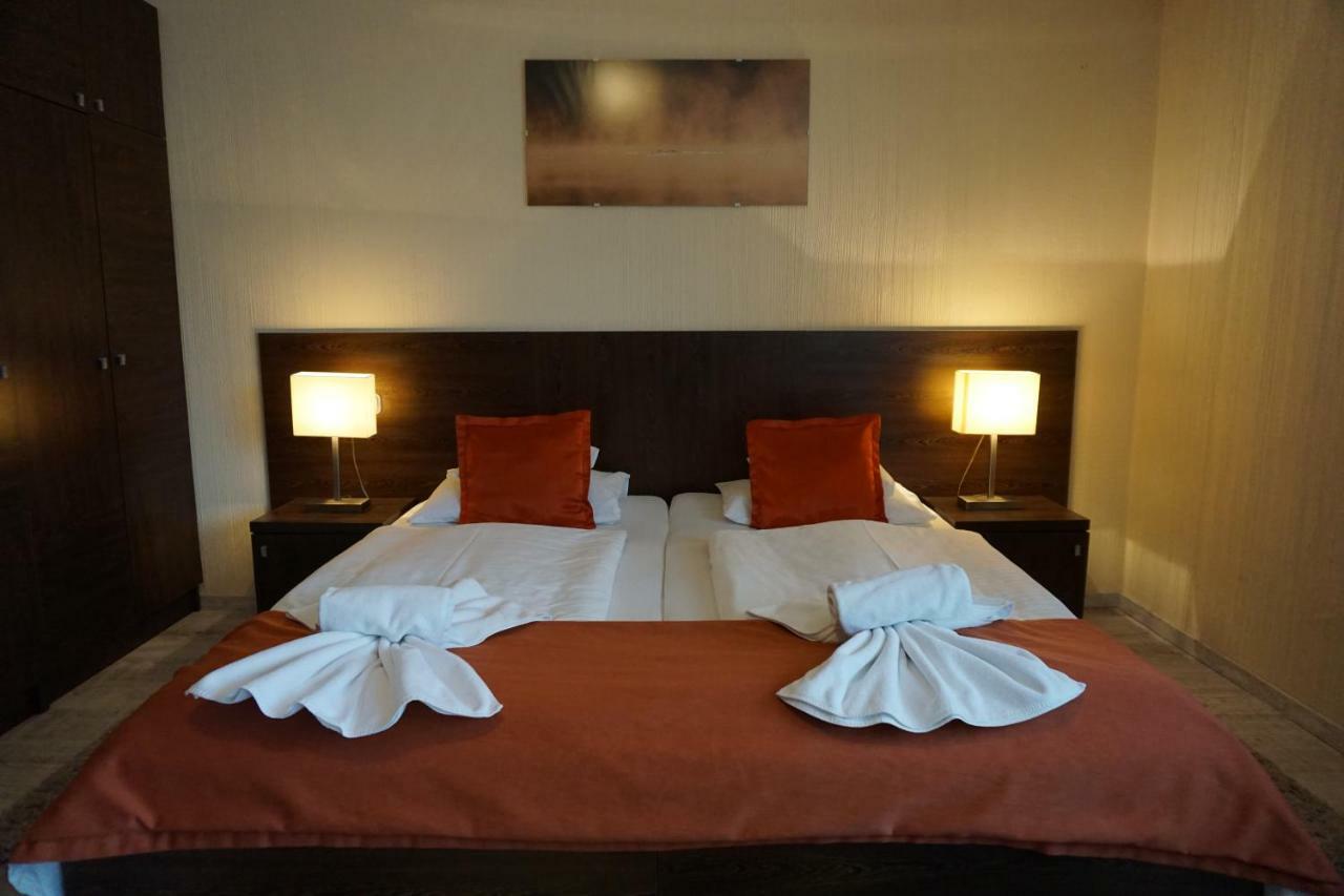 Villa Prestige Hévíz Dış mekan fotoğraf