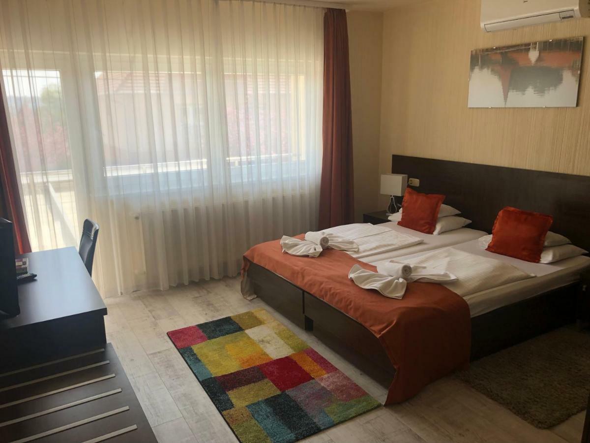 Villa Prestige Hévíz Dış mekan fotoğraf